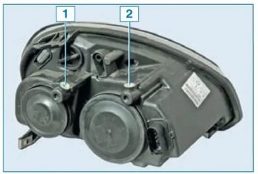 Как отрегулировать свет фар на приоре?