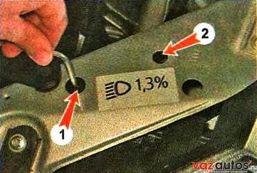 Регулировка света фар Лада калина