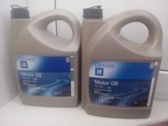 Шевроле кобальт какое масло лить в двигатель?